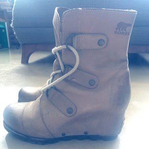 Women's Sorel Joan of Arc Wedge Boots - Size 8